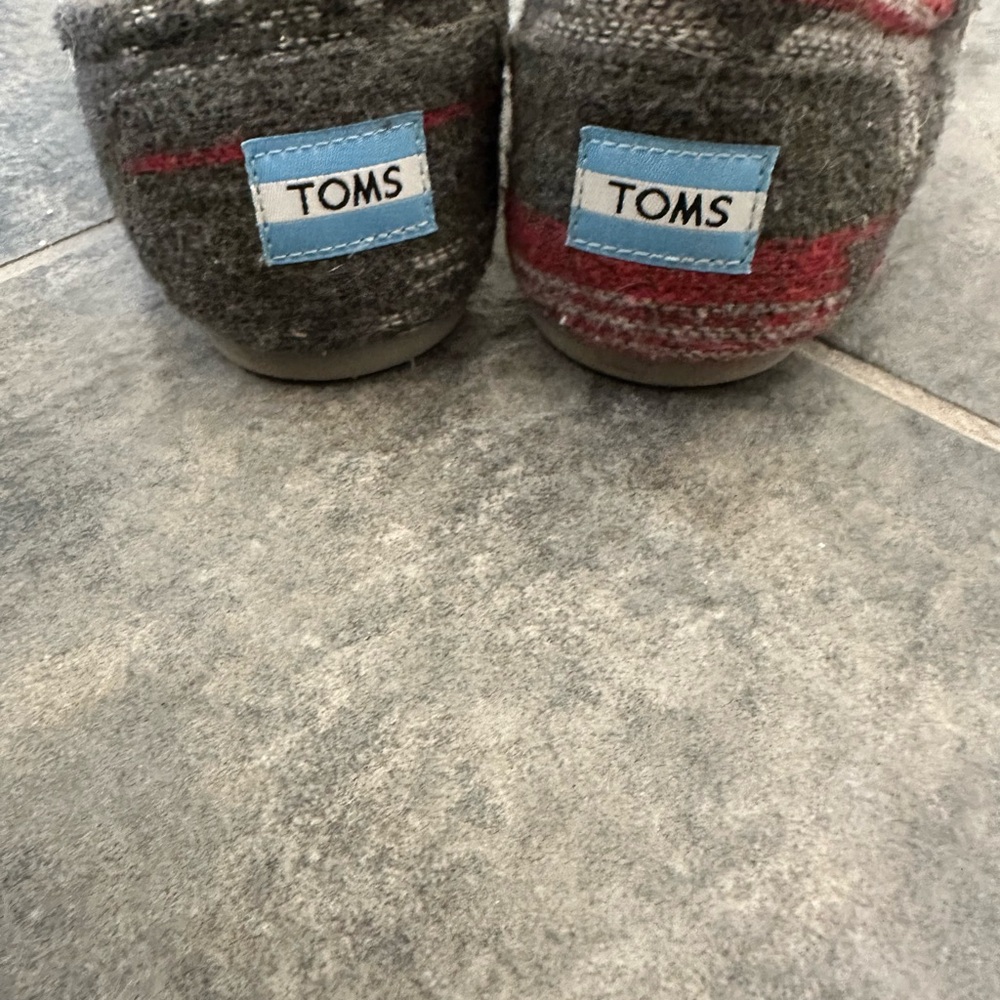 TOMS Gray and Red Patterned Slip-On Shoes - Picture 6 of 7